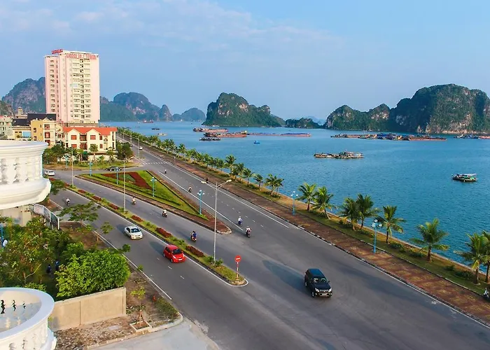 Royal 2* Hạ Long