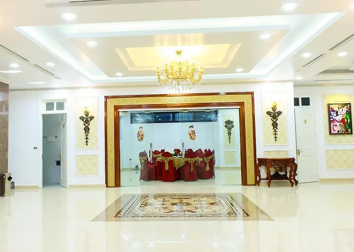 Khách sạn Royal Hạ Long